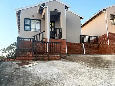 2 Bedroom House For Sale in East London - 7Sde.webp