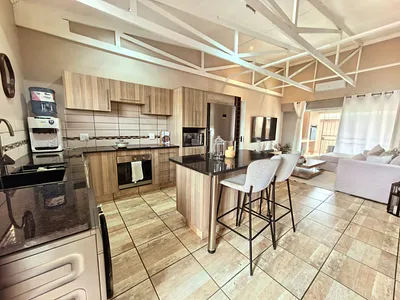3 Bedroom Townhouse For Sale in Rustenburg - GUw8.webp