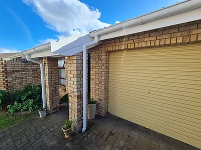 3 Bedroom Townhouse For Sale in Jeffreys Bay - img