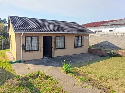 2 Bedroom House For Sale in East London - Z8i1.webp