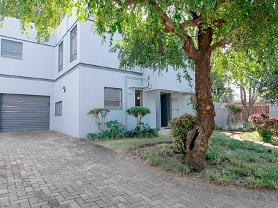 4 Bedroom House For Sale in Zinkwazi Beach - uShc.webp