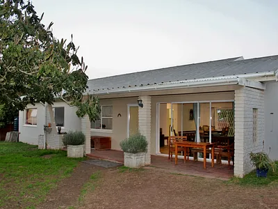 3 Bedroom House For Sale in Port Alfred - img