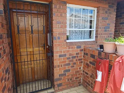 2 Bedroom Apartment To Rent in Randburg - img