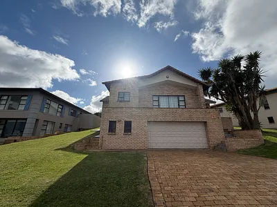 3 Bedroom Townhouse For Sale in Mossel Bay - img