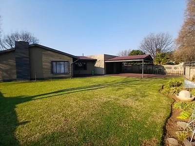 4 Bedroom House For Sale in Vereeniging - BOaY.webp