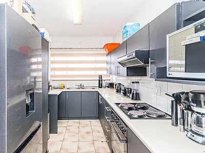 2 Bedroom Apartment For Sale in Roodepoort - gfYR.webp