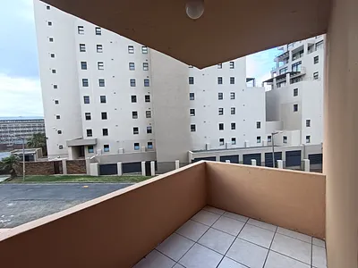 1 Bedroom House For Sale in East London - YEJG.webp