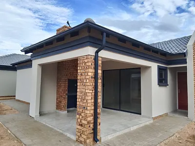 3 Bedroom House For Sale in Akasia - 3B9u.webp