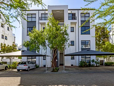 2 Bedroom Apartment To Rent in Somerset West - anbM.webp