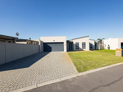 3 Bedroom House For Sale in Kuils River - nPwQ.webp
