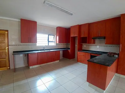 2 Bedroom Townhouse To Rent in Newcastle - bidq.webp