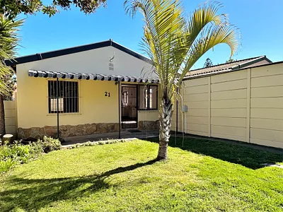 2 Bedroom House To Rent in Malmesbury - img