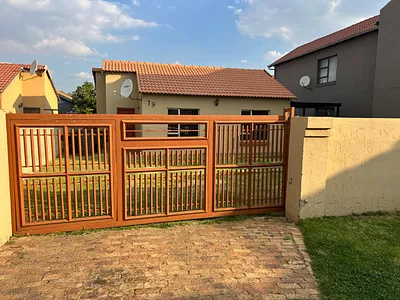 3 Bedroom House For Sale in Nigel - img