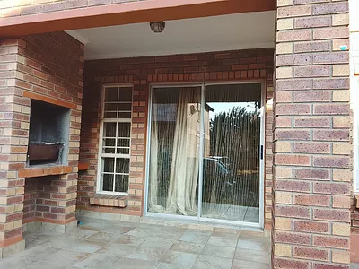3 Bedroom Apartment For Sale in Rustenburg - J2Yx.webp