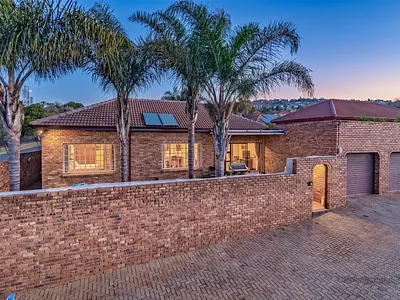 3 Bedroom House For Sale in Krugersdorp - 9lGC.webp
