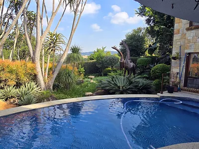6 Bedroom Townhouse For Sale in White River - img
