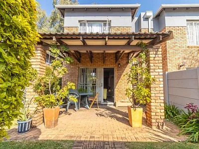 2 Bedroom Townhouse For Sale in Randburg - kqZu.webp