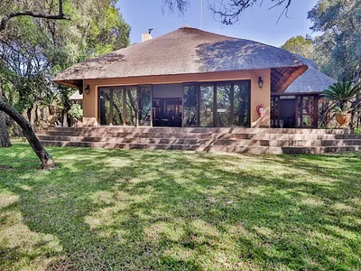 6 Bedroom House For Sale in Hartbeespoort - TLD0.webp