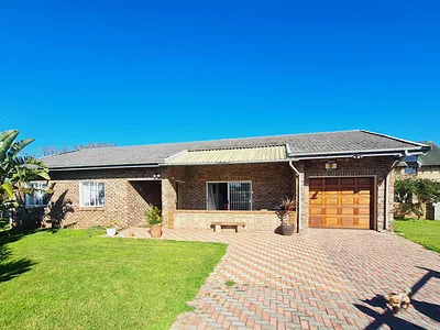 3 Bedroom House For Sale in Jeffreys Bay - img