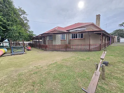7 Bedroom House For Sale in East London - TemV.webp
