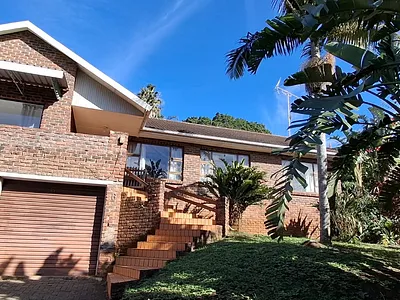 4 Bedroom House For Sale in East London - 7SnY.webp