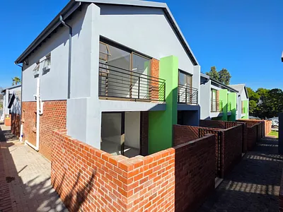 2 Bedroom Apartment For Sale in Centurion - 6uUD.webp