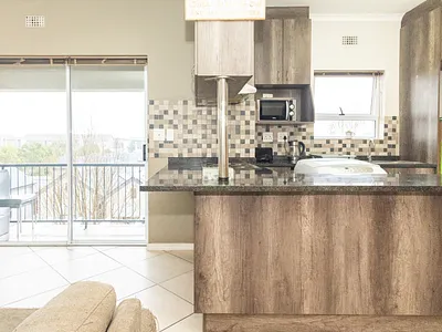 2 Bedroom Apartment For Sale in Kraaifontein - img
