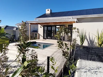 4 Bedroom House For Sale in Plettenberg Bay - img