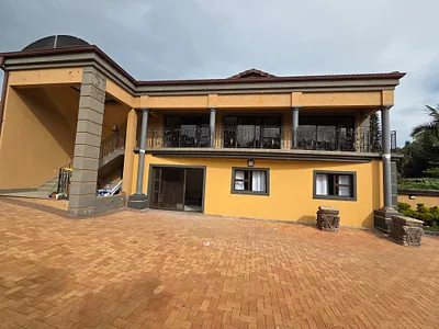 3 Bedroom Apartment To Rent in Durban - ZcLu.webp