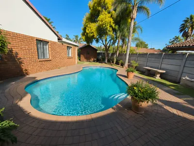 3 Bedroom House For Sale in Newcastle - KsBd.webp