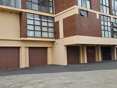 3 Bedroom Apartment To Rent in Amanzimtoti - SBcp.webp