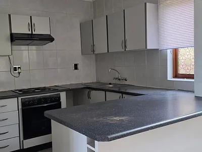 3 Bedroom Apartment To Rent in Amanzimtoti - toXw.webp