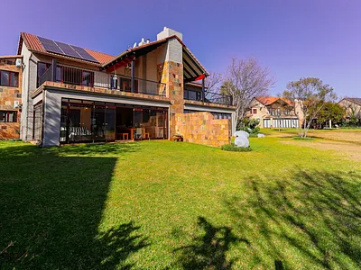 3 Bedroom Townhouse For Sale in Hartbeespoort - topP.webp