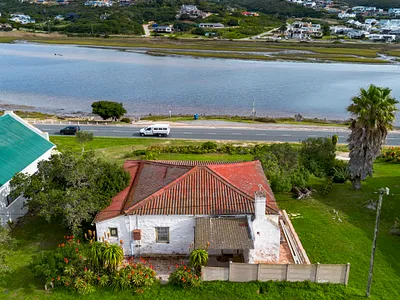 3 Bedroom House For Sale in Stilbaai East, Stilbaai - img