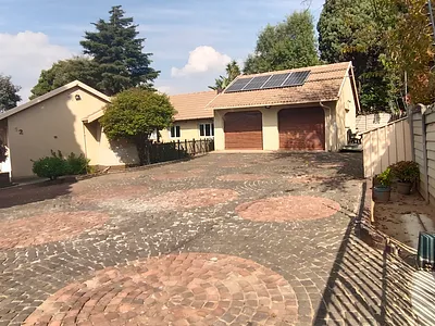 4 Bedroom House To Rent in Johannesburg - VygX.webp