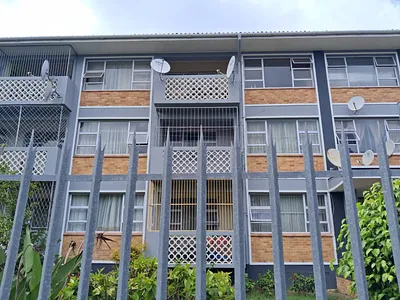 1 Bedroom Apartment For Sale in East London - img
