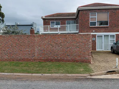 4 Bedroom House To Rent in Stilbaai West, Stilbaai - L6Ru.webp