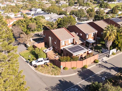 3 Bedroom House For Sale in Bellville - IrCC.webp