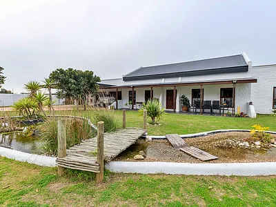 4 Bedroom House To Rent in Langebaan - img