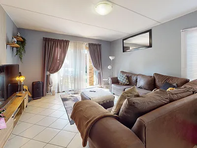 2 Bedroom Apartment For Sale in Benoni - nGdj.webp
