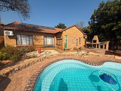 4 Bedroom House For Sale in Rustenburg - SHBQ.webp