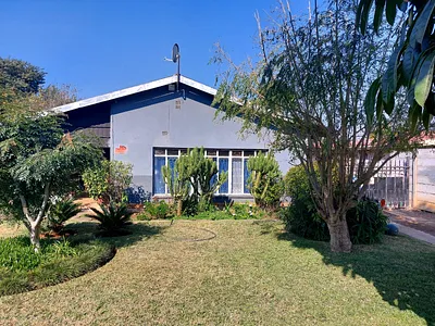 4 Bedroom House For Sale in Rustenburg - n1mU.webp