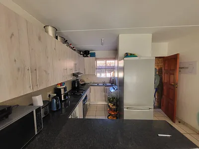2 Bedroom Townhouse For Sale in Johannesburg - m03w.webp
