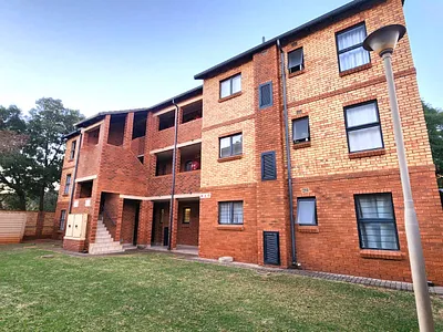 2 Bedroom Apartment For Sale in Pretoria - O0RX.webp