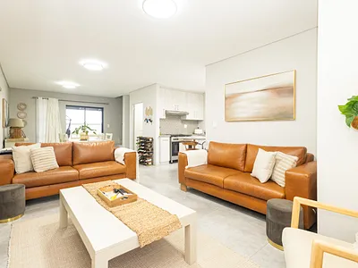 3 Bedroom Apartment For Sale in Altona Village, Worcester - QOGh.webp