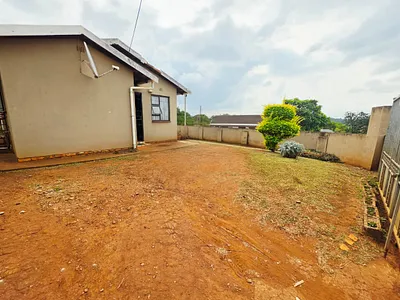2 Bedroom House For Sale in Empangeni - img