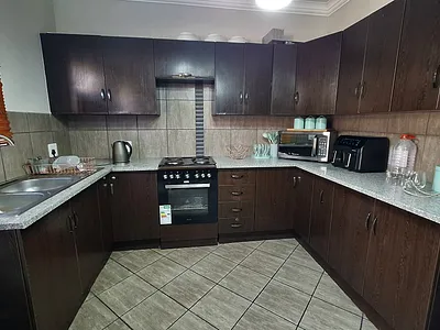 2 Bedroom Apartment To Rent in Witbank - KQvP.webp