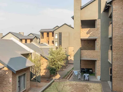 2 Bedroom Apartment For Sale in Kempton Park - img