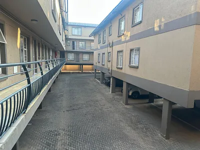 1 Bedroom Apartment For Sale in Bo-dorp, Rustenburg - img