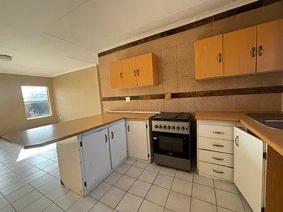 3 Bedroom Apartment For Sale in Witbank - img